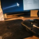 Souris qui bouge toute seule : vérifier touchpad et USB